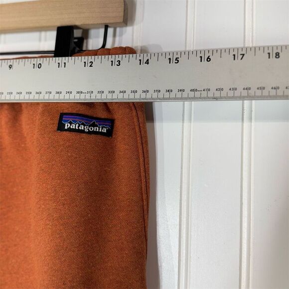 Patagonia XS Quartz Coral Uprisal Sweatpants W’s FitRoy Icon Joggers NWT Cozy - Picture 3 of 8